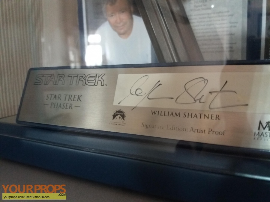 Star Trek The Original Series Master Replicas movie prop weapon