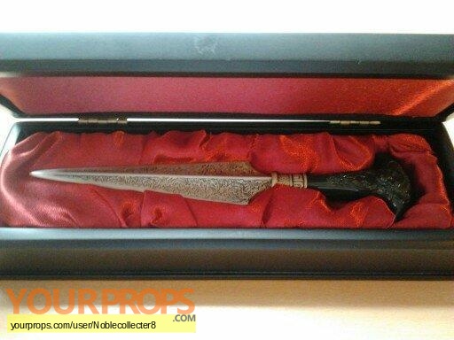 Harry Potter and the Deathly Hallows  Part 1 The Noble Collection movie prop weapon