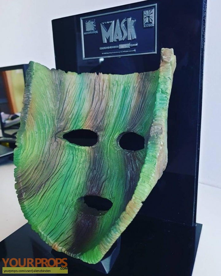 The Mask Icons Replicas movie prop