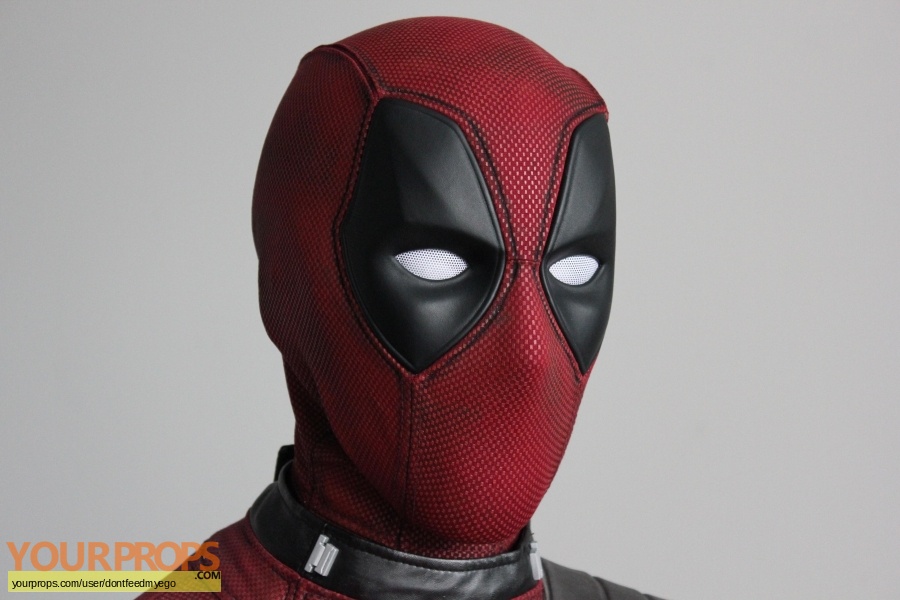 Deadpool replica movie costume