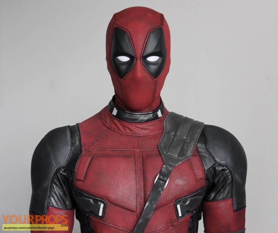 Deadpool replica movie costume