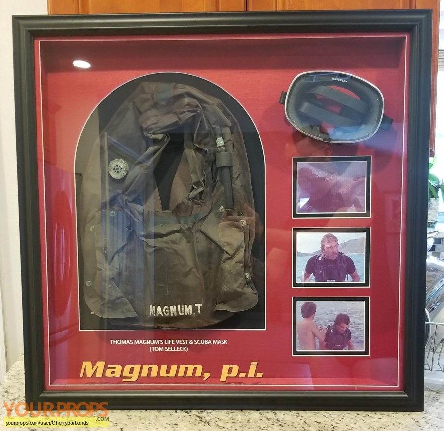 Magnum  P I  original movie costume
