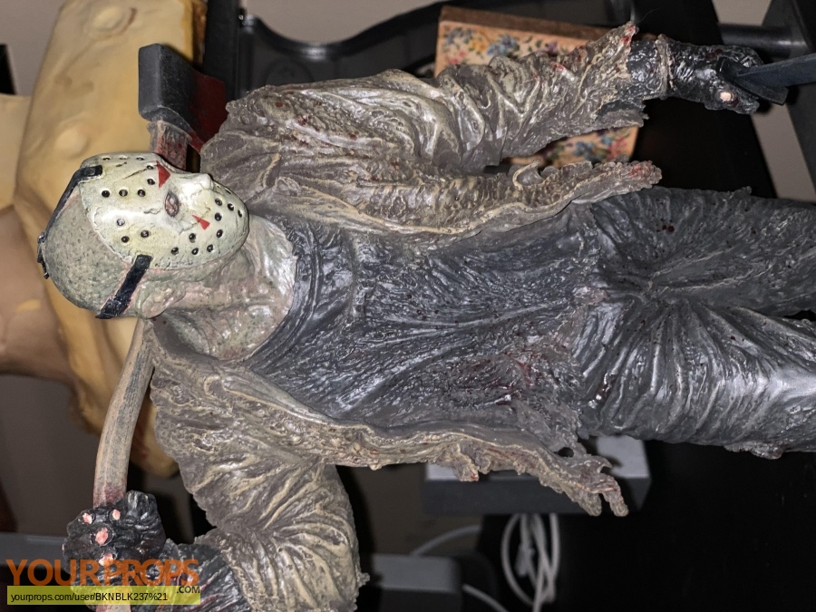 Sideshow Terror of Crystal Lake statue Sideshow Collectibles model   miniature