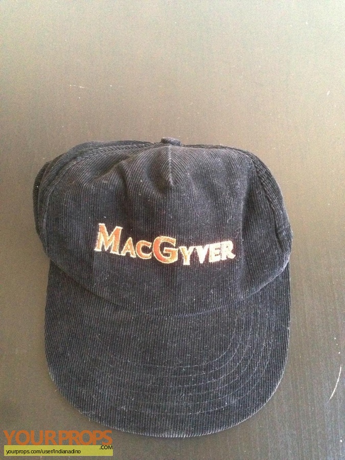 MacGyver original film-crew items