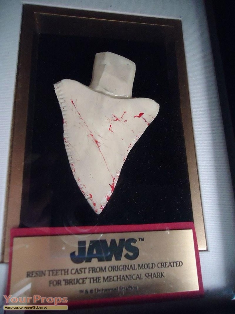 Jaws Jaws tooth replica movie prop