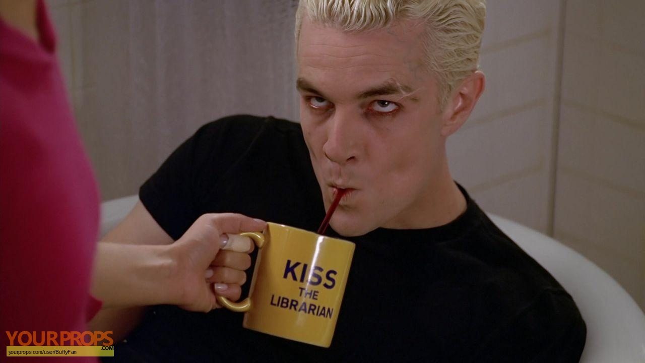 Buffy-the-Vampire-Slayer-Kiss-The-Librarian-Mug-3.jpg