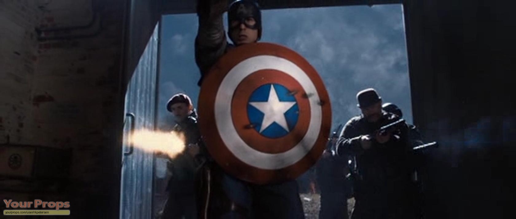 Captain America: The First Avenger Captain America Vibranium Shield ...