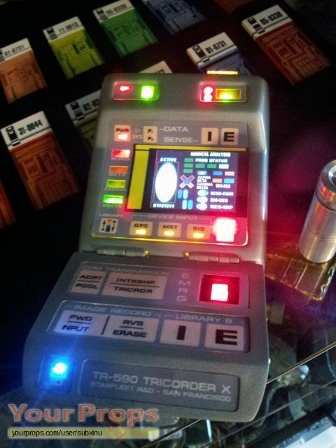 tricorder replica