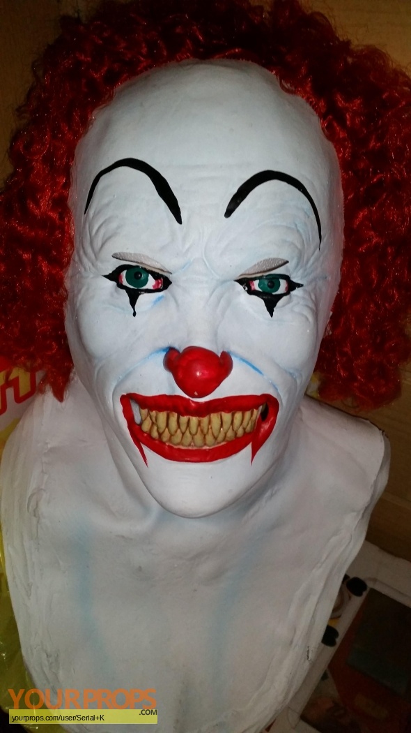 King's It It - Pennywise Mask replica TV series costume