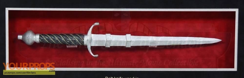 V' (Hugo Weaving) Rubber Throwing Knife - Display Movie Prop from